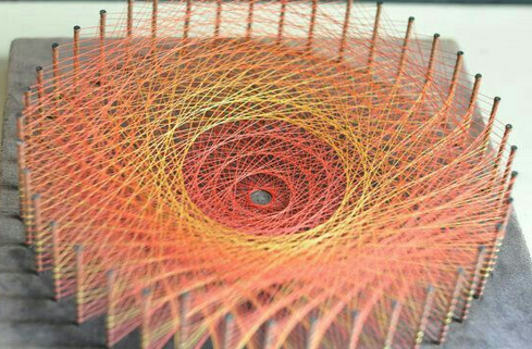 string art by Sandra-Iiis Eensoo